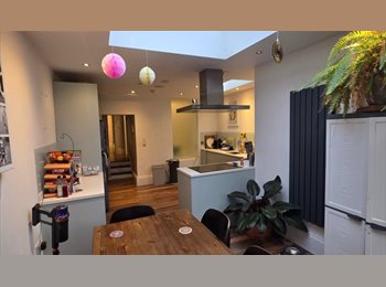 Roomgo UK -  Modern Living | Prime Woolwich | Effortless Move-In, Plumstead - £800 pcm