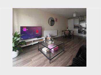 Roomgo UK - Looking for a flatmate :), Norcot - £725 pcm