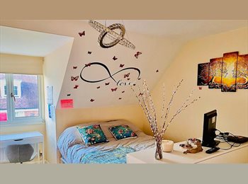 Roomgo UK - Ensuite Double Room – All Bills Included – Horsham, Horsham - £1,100 pcm