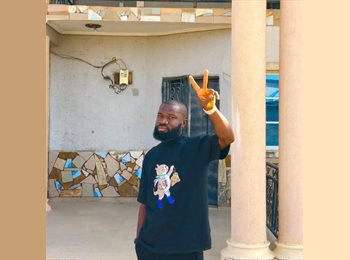 Roomgo UK - Precious - 27 - Northern Quarter