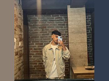 Roomgo UK - Leo - 22 - Leicester