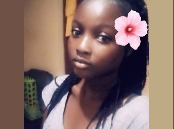 Roomgo UK - Angela - 24 - Birmingham