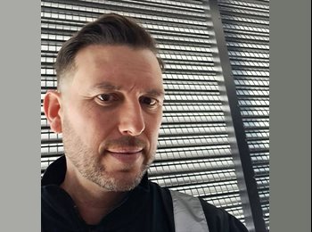 Roomgo UK - Ben - 42 - Hastings