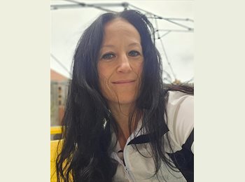 Roomgo UK - Federica - 45 - Bournemouth