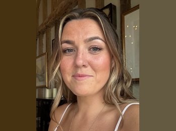 Roomgo UK - Millie - 27 - Nottingham