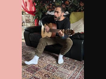 Roomgo UK - James - 46 - Hove