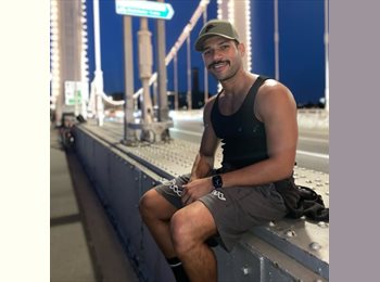 Roomgo UK - Cleverson - 35 - Charing Cross