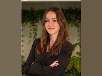 Roomgo UK - Francesca Luce - 21 - London