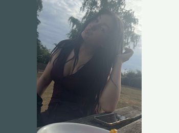 Roomgo UK - millie - 19 - Hitchin