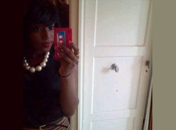 Roomgo UK - Jane - 29 - Waddon