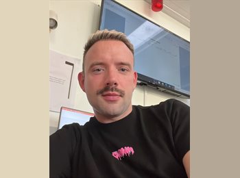 Roomgo UK - Stephen - 34 - Streatham