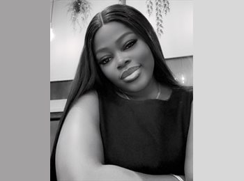 Roomgo UK - Dinah - 30 - Old Town