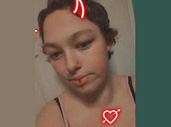 Roomgo UK - Jasmin - 21 - Stoke-on-Trent