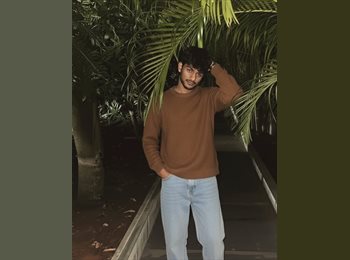 Roomgo UK - Harivardhan  - 25 - Stratford