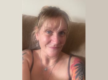 Roomgo UK - Bec - 52 - Old Malden