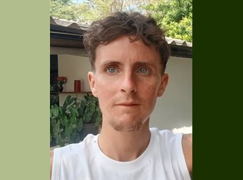 Roomgo UK - Paul Kehoe - 27 - Charing Cross