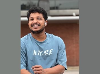 Roomgo UK - Nitheesh - 30 - Castle Quarter