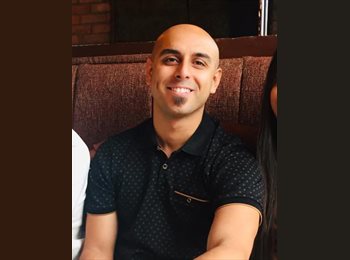 Roomgo UK - Wahid - 31 - Manchester