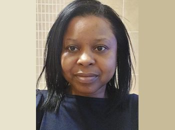 Roomgo UK - Yvonne - 52 - Charing Cross