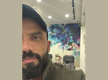 Roomgo UK - Alberto - 34 - New Malden