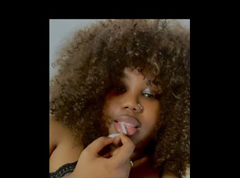 Roomgo UK - Ayisha  - 21 - Charing Cross