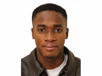 Roomgo UK - Musa - 28 - Charing Cross