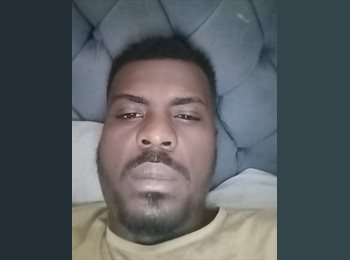Roomgo UK - Samuel - 35 - Manchester