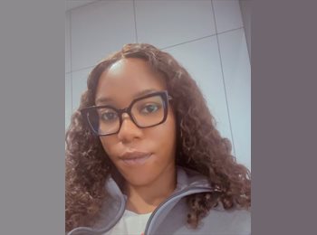 Roomgo UK - Dee - 22 - Wolverhampton