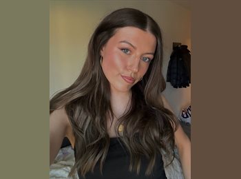 Roomgo UK - Rebecca - 22 - Northern Quarter