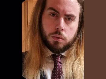 Roomgo UK - Alex - 36 - Waddon