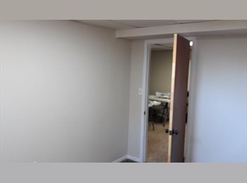 Roomgo US - Downstairs room in a family home, United States - $660 pm