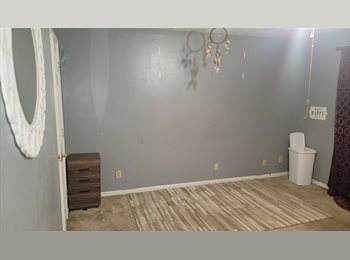 Roomgo US - $800 / 1br - Private Master Bedroom Available (Roswell), Alpharetta - $800 pm