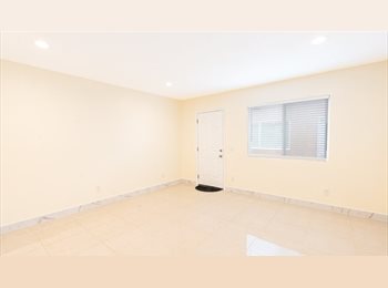 Roomgo US - Spacious 250 sq ft Private Master Bedroom in Anaheim, Garden Grove - $1,500 pm