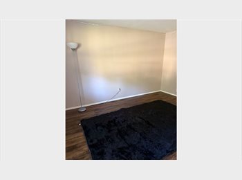 Roomgo US - Large Room for Rent, North Brunswick Township - $1,000 pm