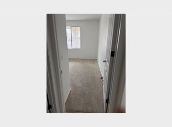 Roomgo US - Room For Rent, Hesperia - $850 pm