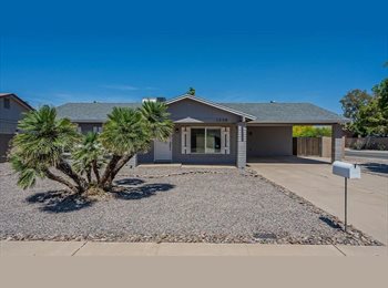 Roomgo US - Move-In Ready Rooms, Guadalupe - $950 pm