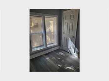 Roomgo US - 1500 Olmstead St $700 Private Room (Shared Bath), Curtis Bay - $700 pm