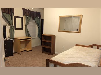 Roomgo US - One or two rooms for rent, Charlottesville - $825 pm