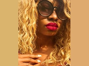 Roomgo US - Téejah  - 39 - Monterey Bay