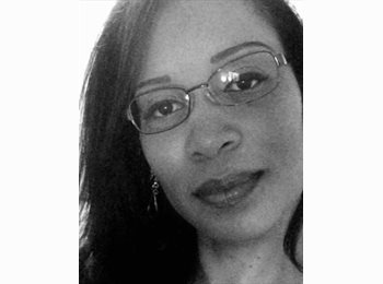 Roomgo US - Christine - 49 - Roswell