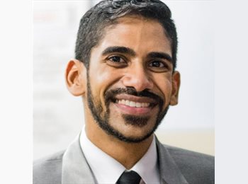 Roomgo US - Josh - 33 - Austin