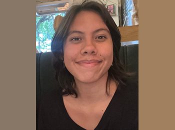 Roomgo US - Esmeralda - 19 - Los Angeles