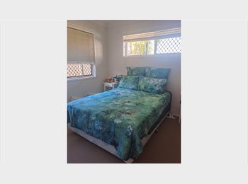 Roomgo AU - Beautiful Paradise Point- Room to Rent, Southport - $350 pw