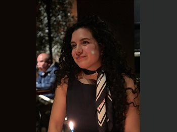 Roomgo AU - Jessika - 26 - Brisbane