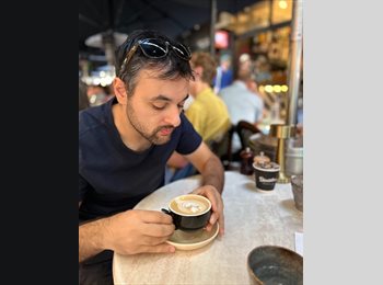 Roomgo AU - Daniel - 32 - Sydney