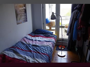 Appartager BE - Stagiere welcom, Near of metro, from 1/1/2026, Molenbeek Saint Jean - Sint Jans Molenbeek - 350 € pm