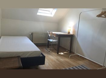 Appartager BE - Chambre lumineuse pour étudiant ou stagiaire/pas de domiciliation, Anderlecht - 550 € pm