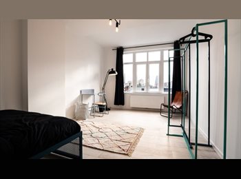 Appartager BE - Zenobe gramme chambre 12, Charleroi - 575 € pm