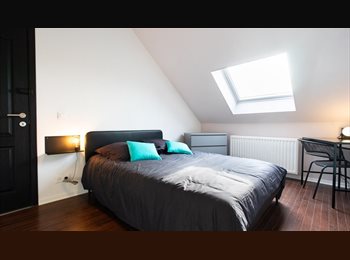 Appartager BE - Athénée 18 chambre 6, Charleroi - 575 € pm