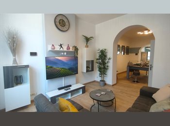 Appartager BE - Colocation à Charleroi - chambre avec sanitaire privatif, Charleroi - 460 € pm